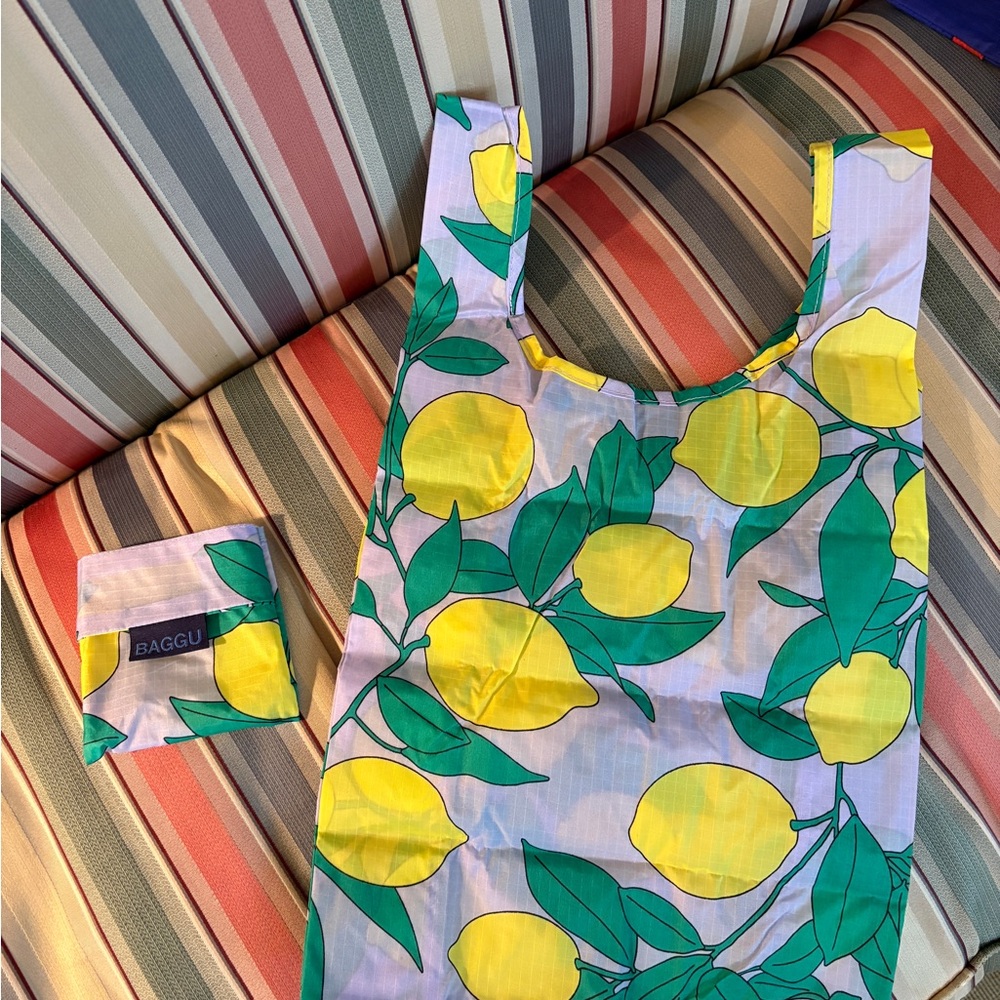 Lemon print baby BAGGU